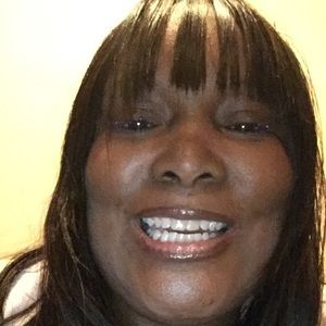 Meet your Posher, Cee-cee